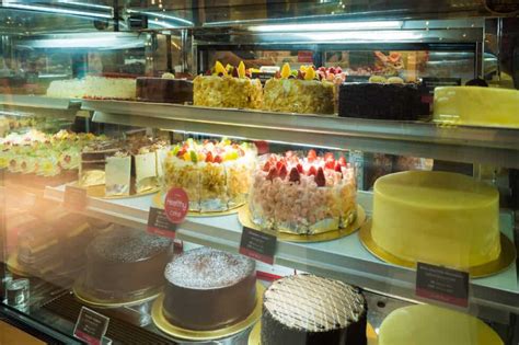 If you have ever watched the hit television show “Cake Boss,” then you are probably familiar with the iconic bakery that shares its name. Located in Hoboken, New Jersey, the Cake B...